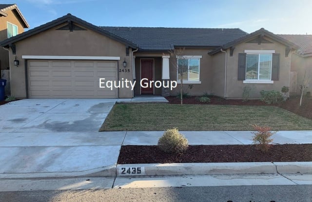 2435 Plantation Ave - 2435 Plantation Ave, Tulare, CA 93274