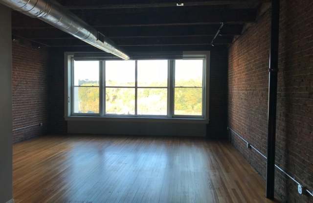 1019 Main Street Unit C Gallery 2