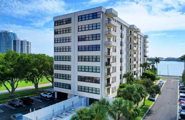 1501 S Flagler Drive Gallery 2