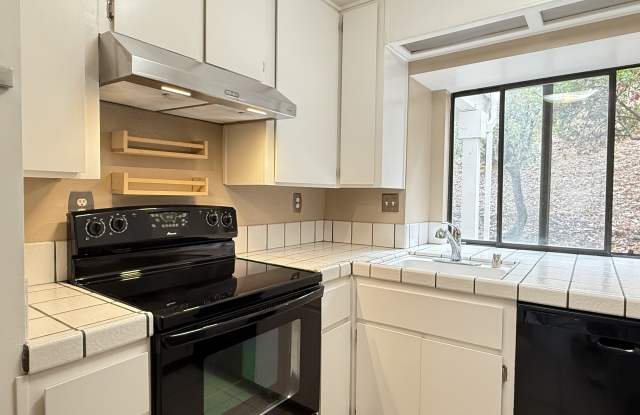 77 Village Circle - - photos photos 77 Village Circle - - photos photos