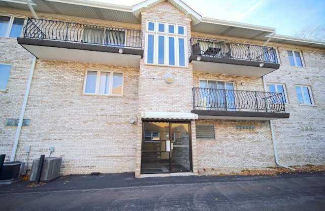 4535 RUMSEY Avenue - 4535 Rumsey Avenue, Oak Lawn, IL 60453