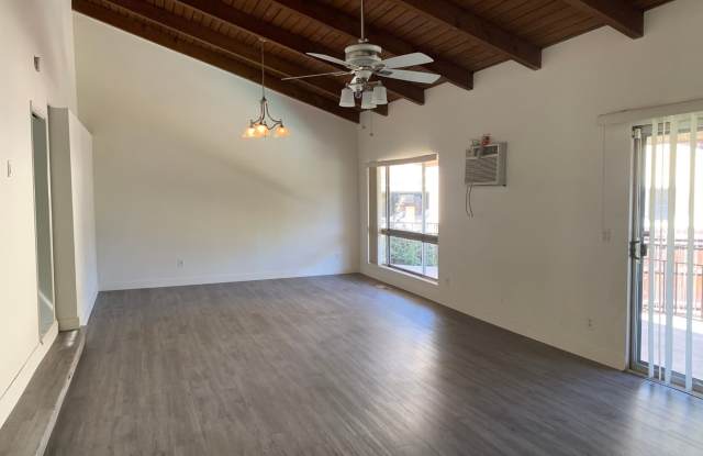 20925 Clarin Street Gallery 3