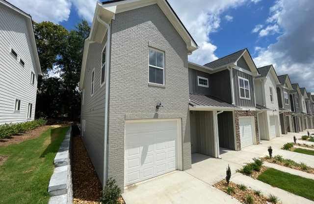 New 3/2.5 Townhouse in Downtown Rome $2,295 Gallery 4
