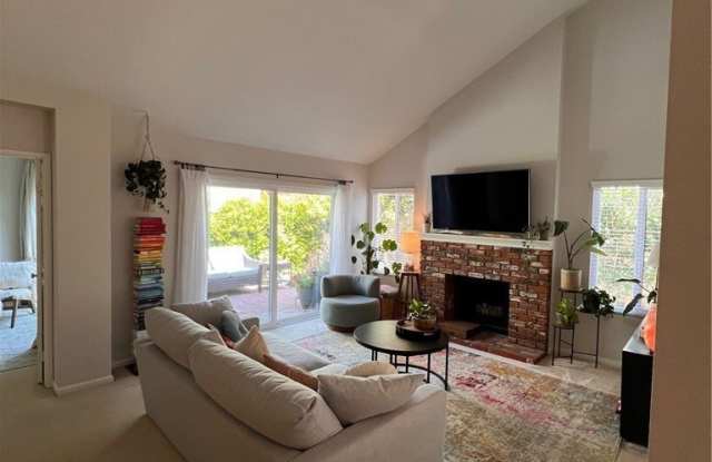 6 Willowgrove photos photos