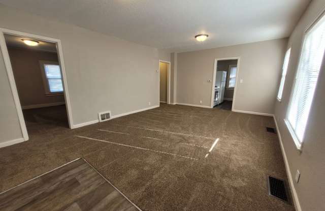 Pet Friendly 2 Bedroom Home with detached garage! photos photos