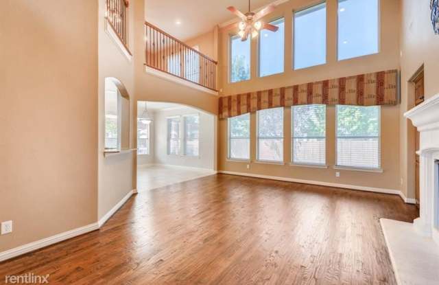 831 Shady Meadow Drive Gallery 2