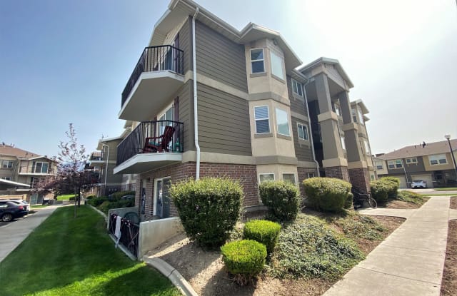 74 East Resaca Drive - 74 Resaca Drive, Midvale, UT 84070