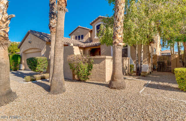 1533 S 173RD Drive Gallery 3
