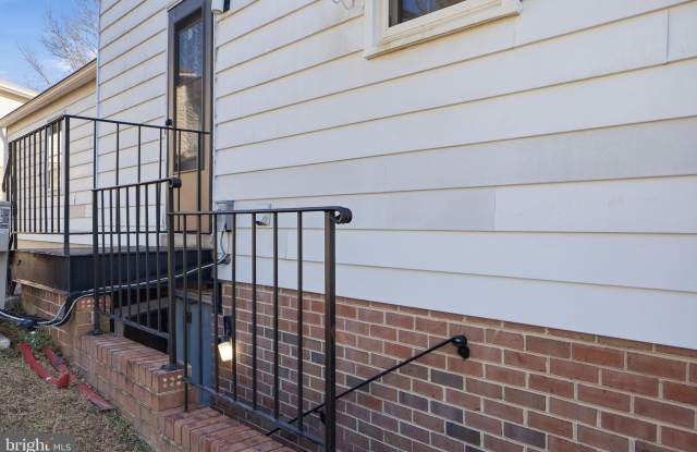 11107 HUDEE Court Gallery 2