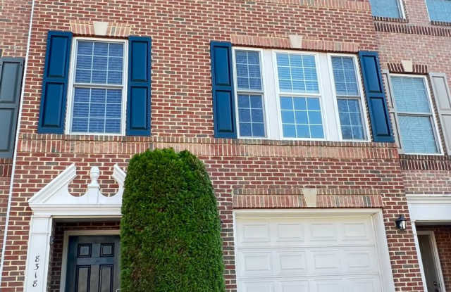 Spacious 4BR/2.5BA Townhome in  desirable Laurel area Gallery 1