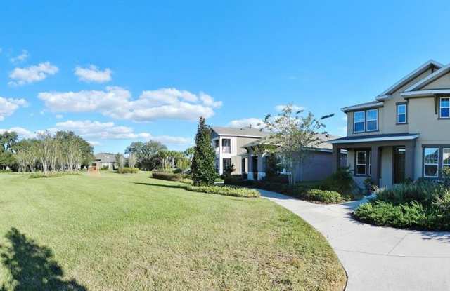 5320 SAGECREST DRIVE Gallery 2
