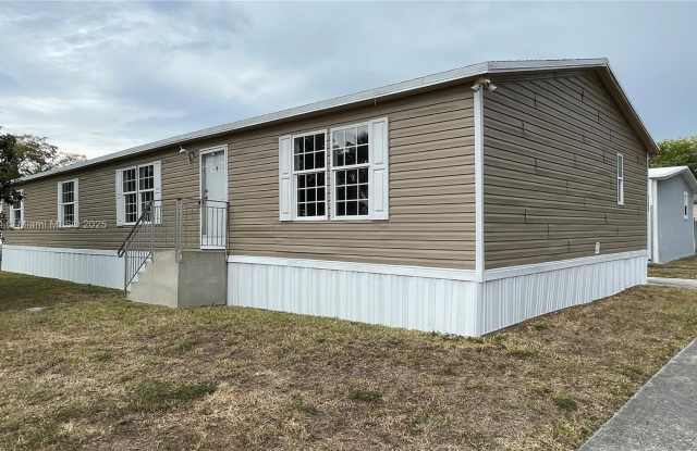 21431 NW 3rd St photos photos