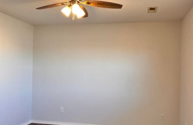 2212 E 8th St A-D photos photos