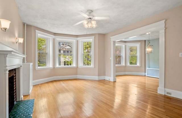 Gorgeous 3 bedroom unit in Brookline! photos photos