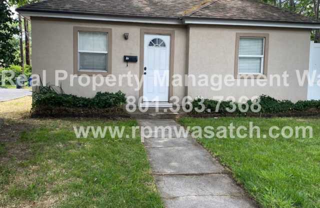 Come See This 4 Bedroom 1.5 bathroom single family home!! photos photos Come See This 4 Bedroom 1.5 bathroom single family home!! photos photos