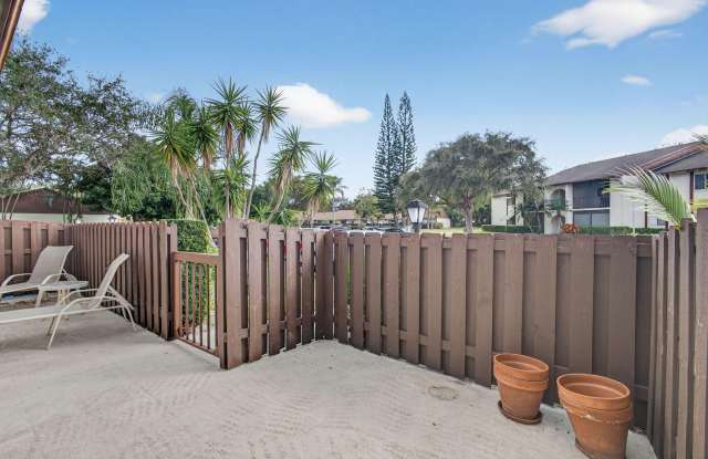 4934 SABLE PINE Circle Gallery 3