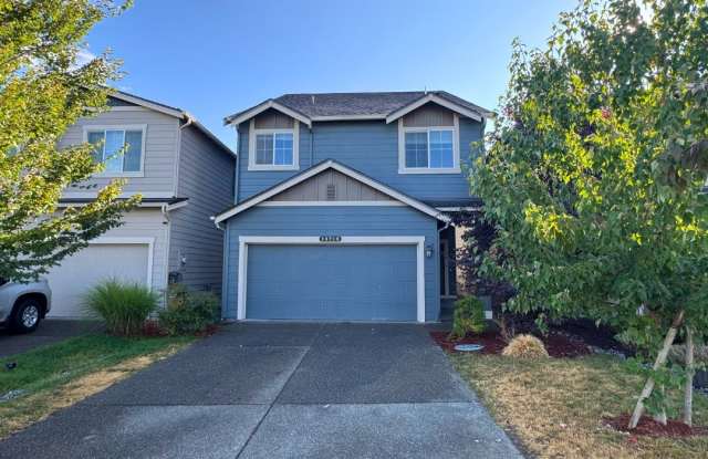 Beautiful 4 Bedroom In Lipoma Firs! photos photos