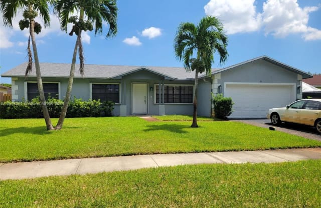 5802 SW 115th Ter - 5802 Southwest 115th Terrace, Cooper City, FL 33330