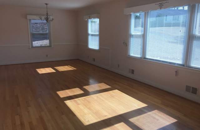 3806 Hunton Court Gallery 2