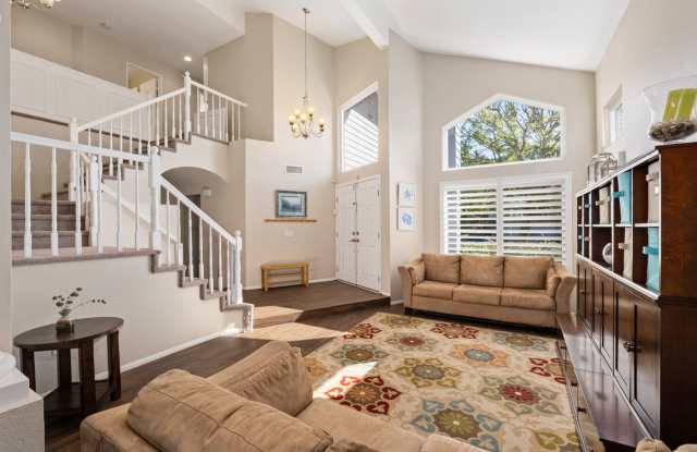Amazing 4 Bedroom Furnished Home in Trabuco Canyon! Gallery 3