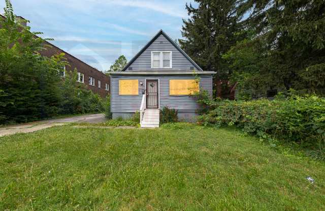 Inviting 3 Bed 1 Bath Single Family Home photos photos