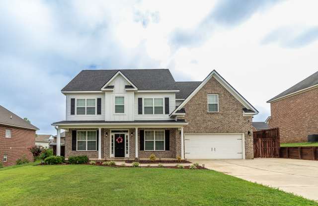 Beautiful 5 Bedroom, 4 Full Bath Family Home photos photos