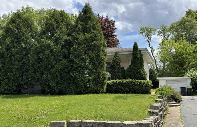 225 Panama Avenue photos photos