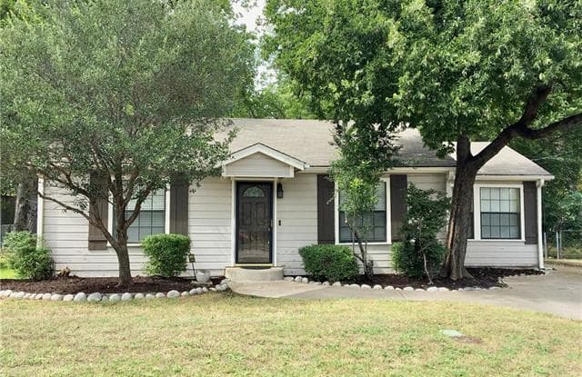 925 N Carroll Boulevard - 925 North Carroll Boulevard, Denton, TX 76201