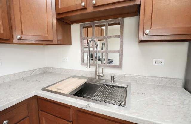 17306 Peach Grove Lane Gallery 3