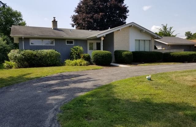 1030 N Forrest AVENUE - 1030 North Forrest Avenue, Arlington Heights, IL 60004