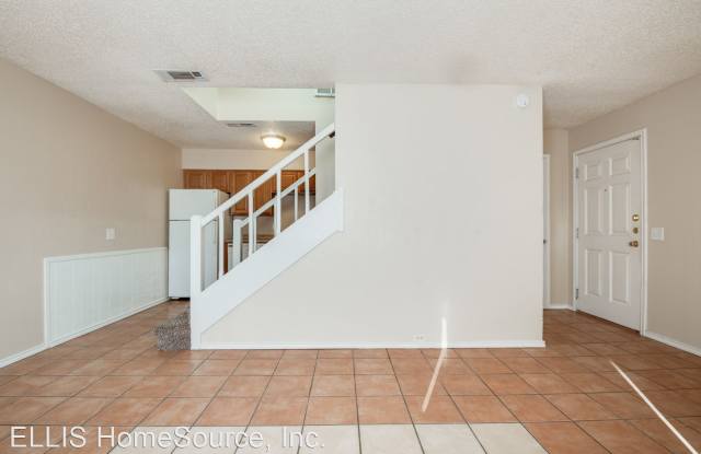97 Highland Park Court - 97 Highland Park Ct, Irving, TX 75061