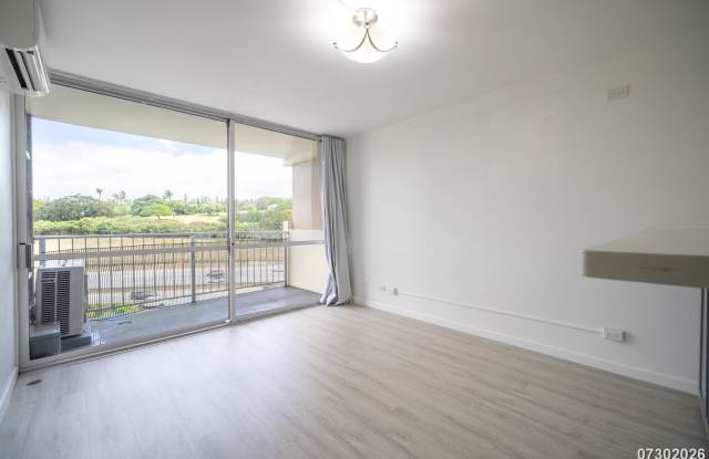 Renovated 1-Bedroom at The Highlander — Split AC, In-Unit Laundry, Pool & Gym Access Gallery 4