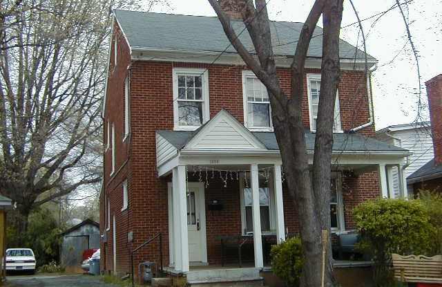 Student Housing 2026-2027 School Year 1305 Gordon, 6 bedroom 2 bath photos photos