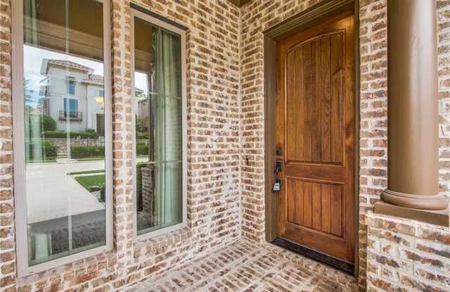 7040 Comal Drive Gallery 3