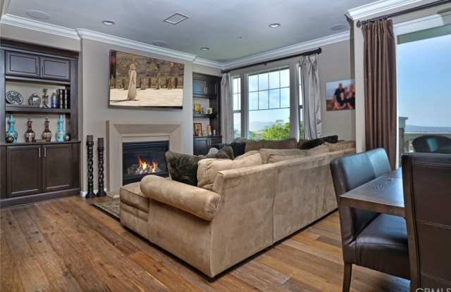 18642 CLUBHOUSE Drive Gallery 3