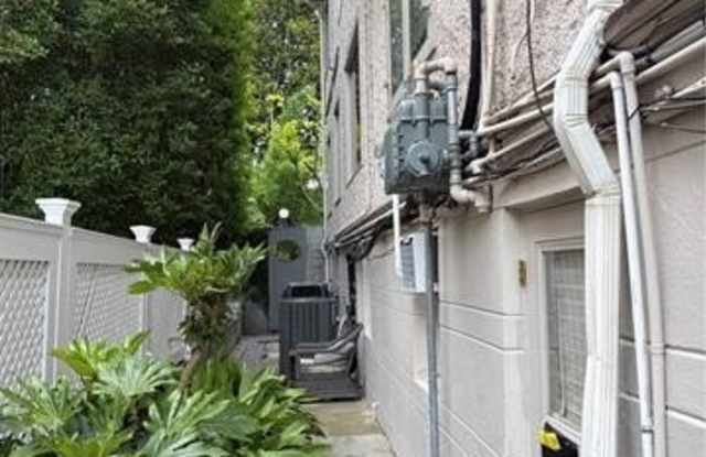 1511 ROBERT Street Gallery 3