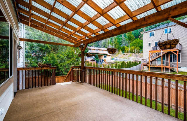 3 Bedroom 2.5 Bath Home in Lake Sammamish Gallery 4