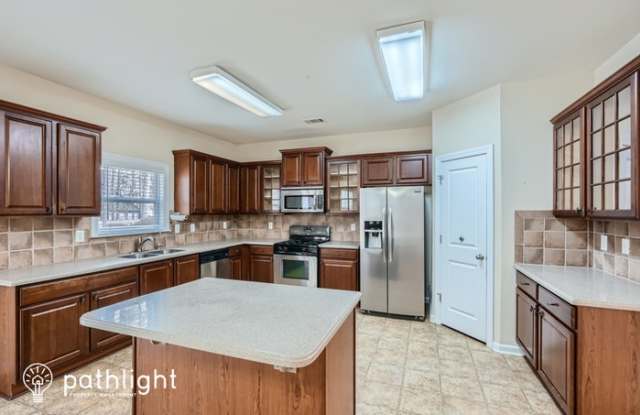 2735 Adams Landing Way Gallery 3