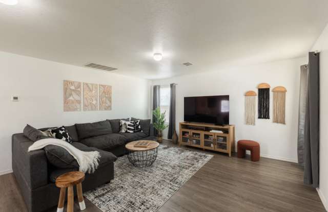 5938 Autumn Palms Gallery 3