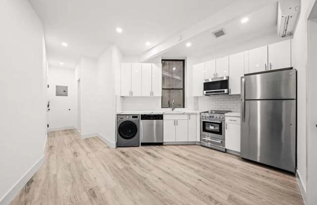254 Broome Street Gallery 4