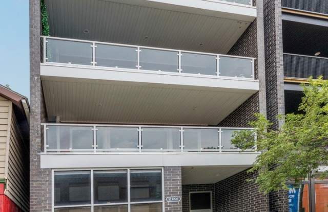 2740 W Chicago Avenue photos photos