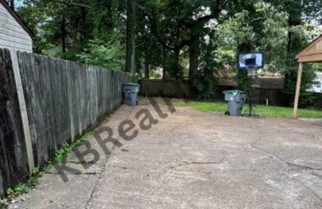 1281 Royal Oaks Cove Gallery 3