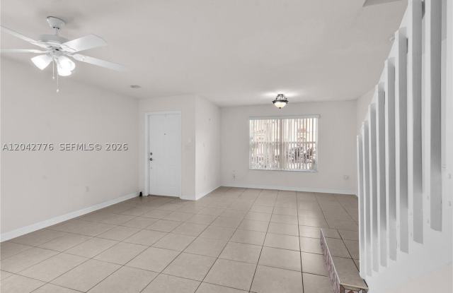 12990 SW 30th Ct Gallery 4