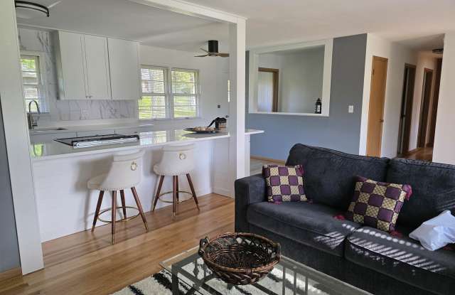1127 Prestwick Parkway Gallery 2