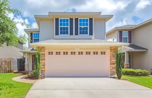 2903 Five Oaks Ln - 2903 Five Oaks Lane, Lake Lorraine, FL 32579