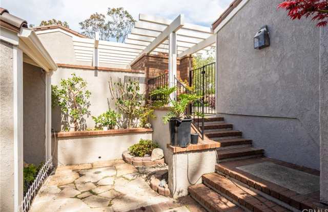 37 Valley View Gallery 3