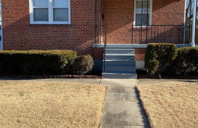 121 S SYMINGTON AVENUE - 121 North Symington Avenue, Catonsville, MD 21228
