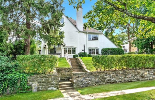 70 Harmon Avenue - 70 Harmon Avenue, Pelham, NY 10803