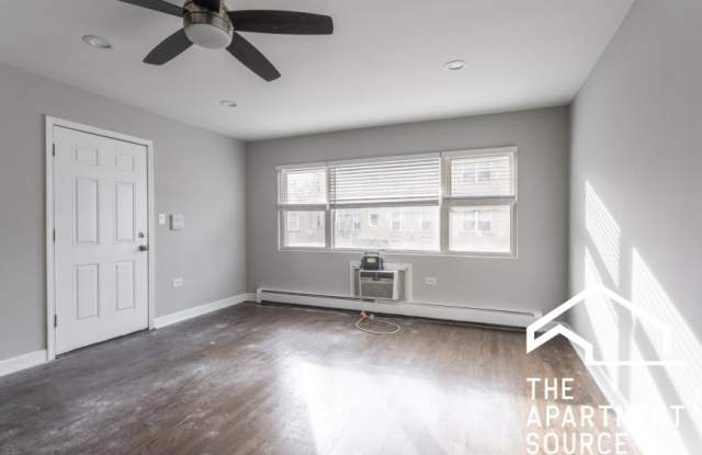 1321 West Sherwin Ave. photos photos