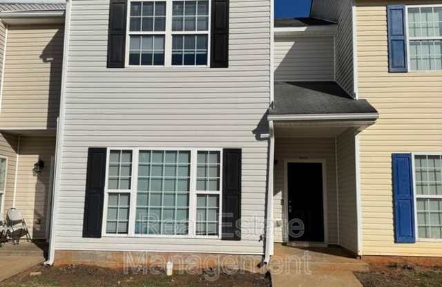 1755 Carrington Dr - 1755 Carrington Drive, Griffin, GA 30224